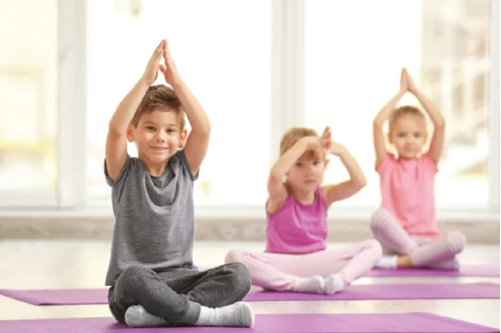 Cours de yoga pour enfants